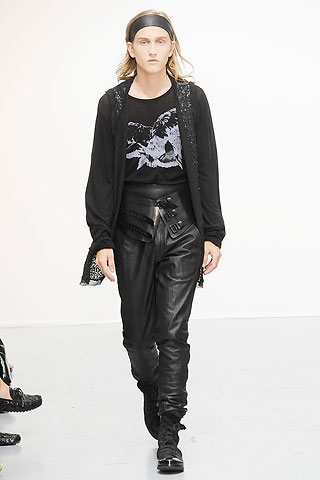 Ann Demeulemeester / - 2010